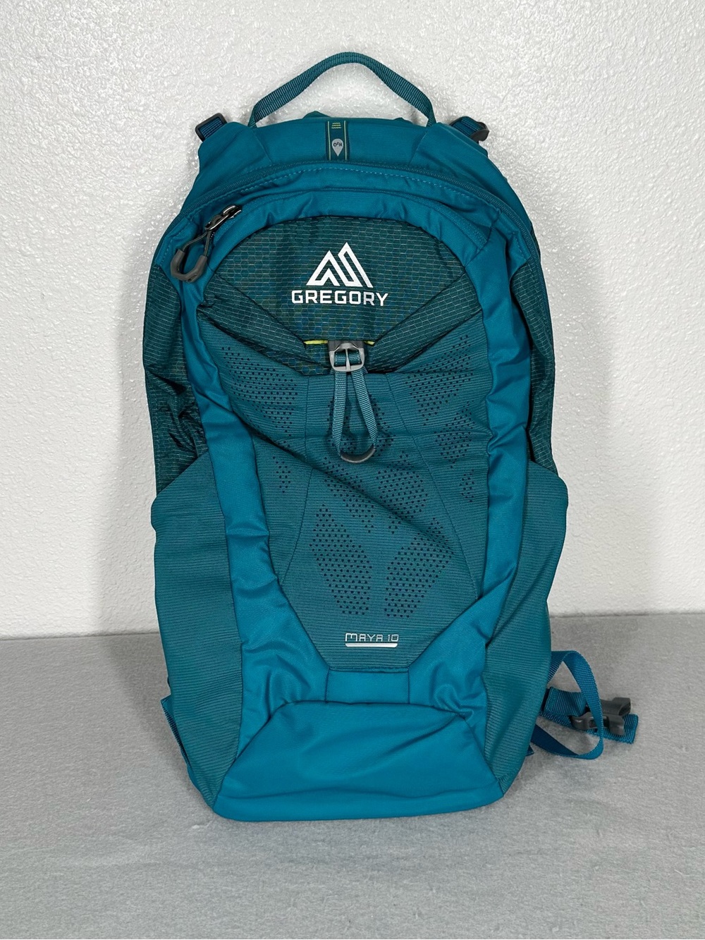 Gregory Maya 10 women's active day hiking backpack